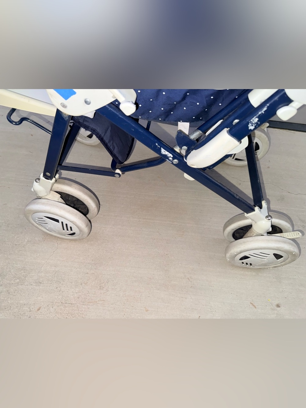 Vintage Graco 1980’s “790ND Series” Navy Polka Dot Stroller with Cream Accents - Picture 16 of 17